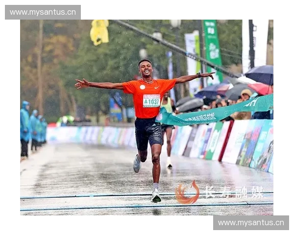 冲线瞬间的力量与激情探索以冲线动作为核心的体育精神解读 冲线瞬间的力量与激情探索以冲线动作为核心的体育精神解读